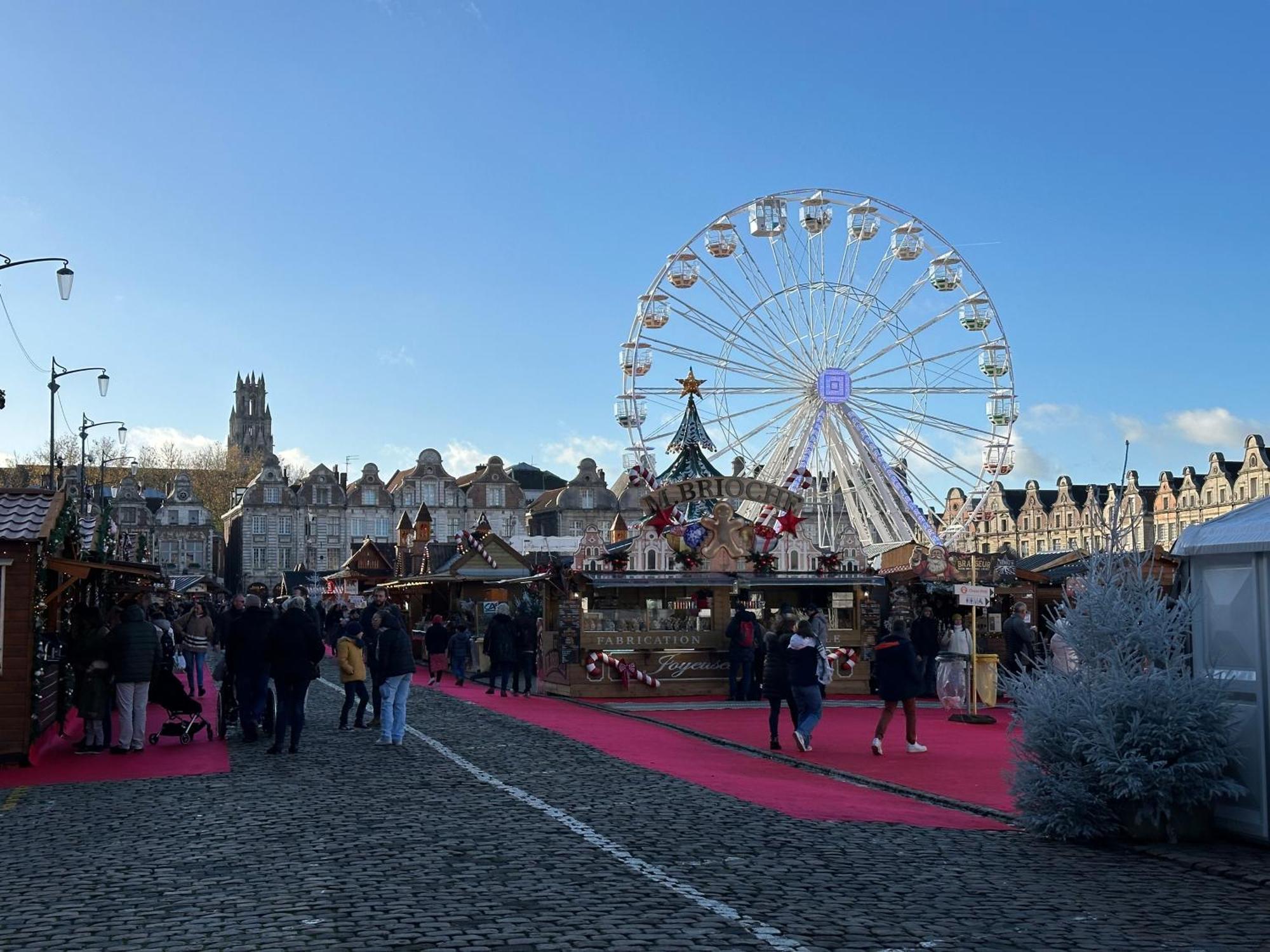 Les Coquelicots Grand Place Arras Extérieur photo